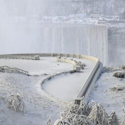 Niagara Falls is all ice due to devastating blizzard. Watch hair-raising video