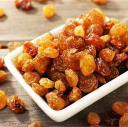 wellhealthorganic.com:easy-way-to-gain-weight-know-how-raisins-can-help-in-weight-gain