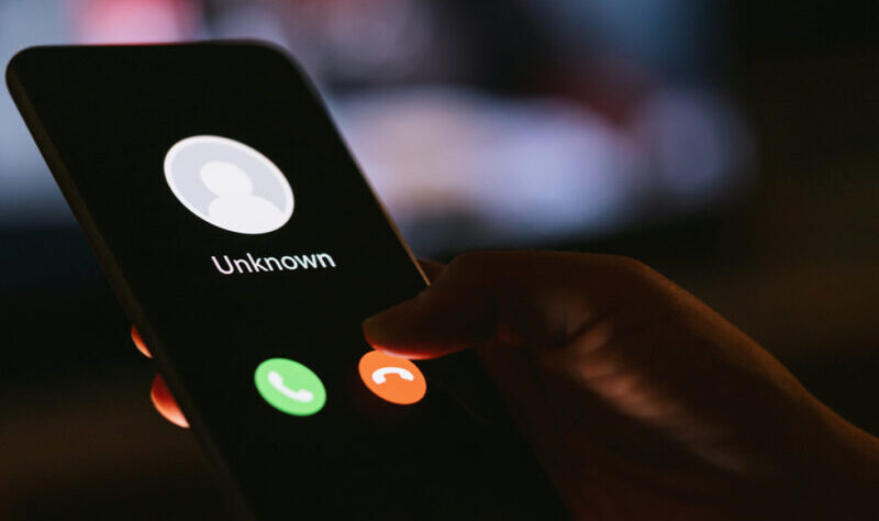 2033222305 Who Called Me in UK 020 Area Code: Unveiling the Mystery Behind Unknown Calls