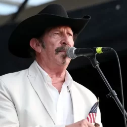 American Singer and Politician Kinky Friedman Dies at 79